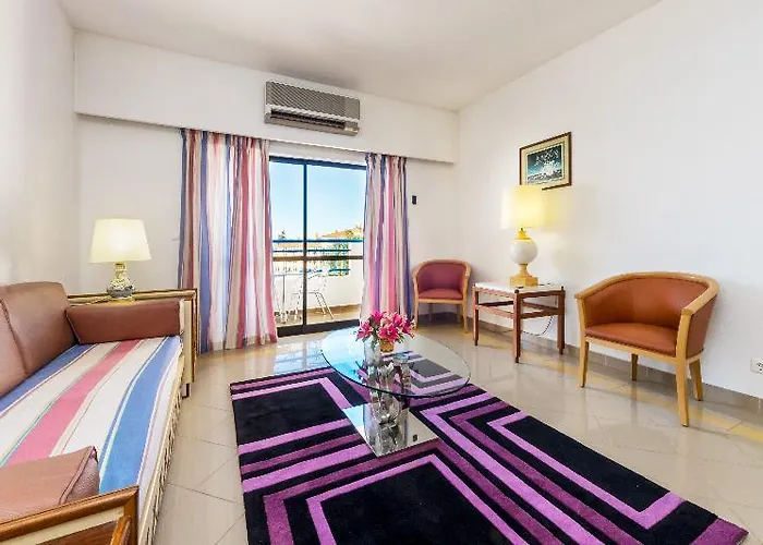 Aparthotel Tropical Sol