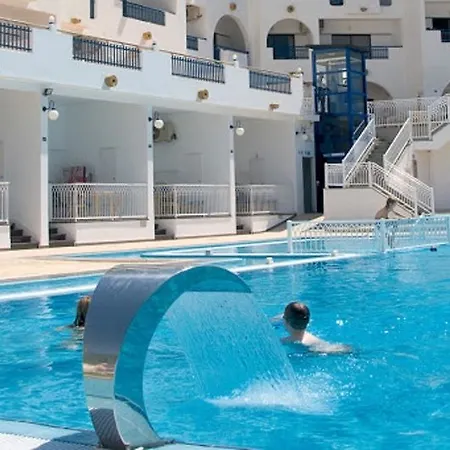 Ξενοδοχείο με διαμερίσματα Tropical Sol Αλμπουφέιρα