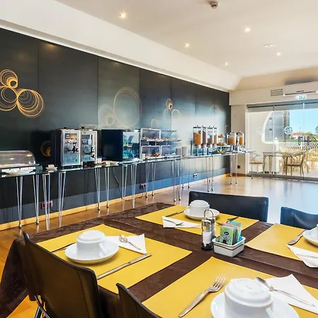 Tropical Sol Aparthotel 4*